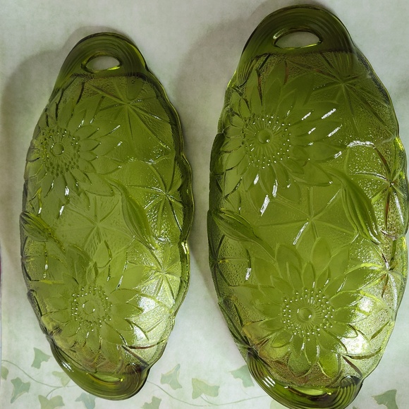 Set of 2 Indiana Glass Oval Relish Dish Olive Depression Glass with Open Handles - Picture 2 of 7